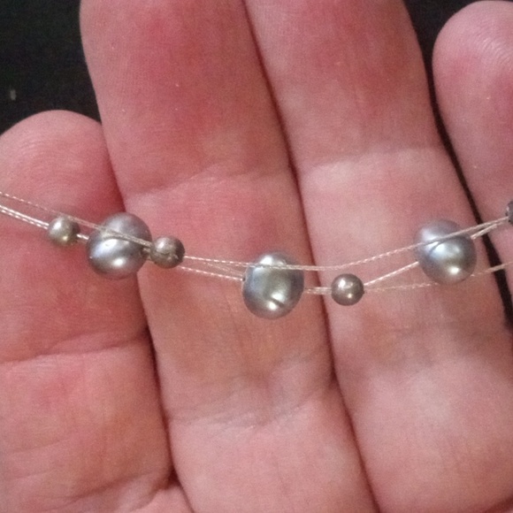 925 Floating Black Pearls Necklace - Picture 5 of 5